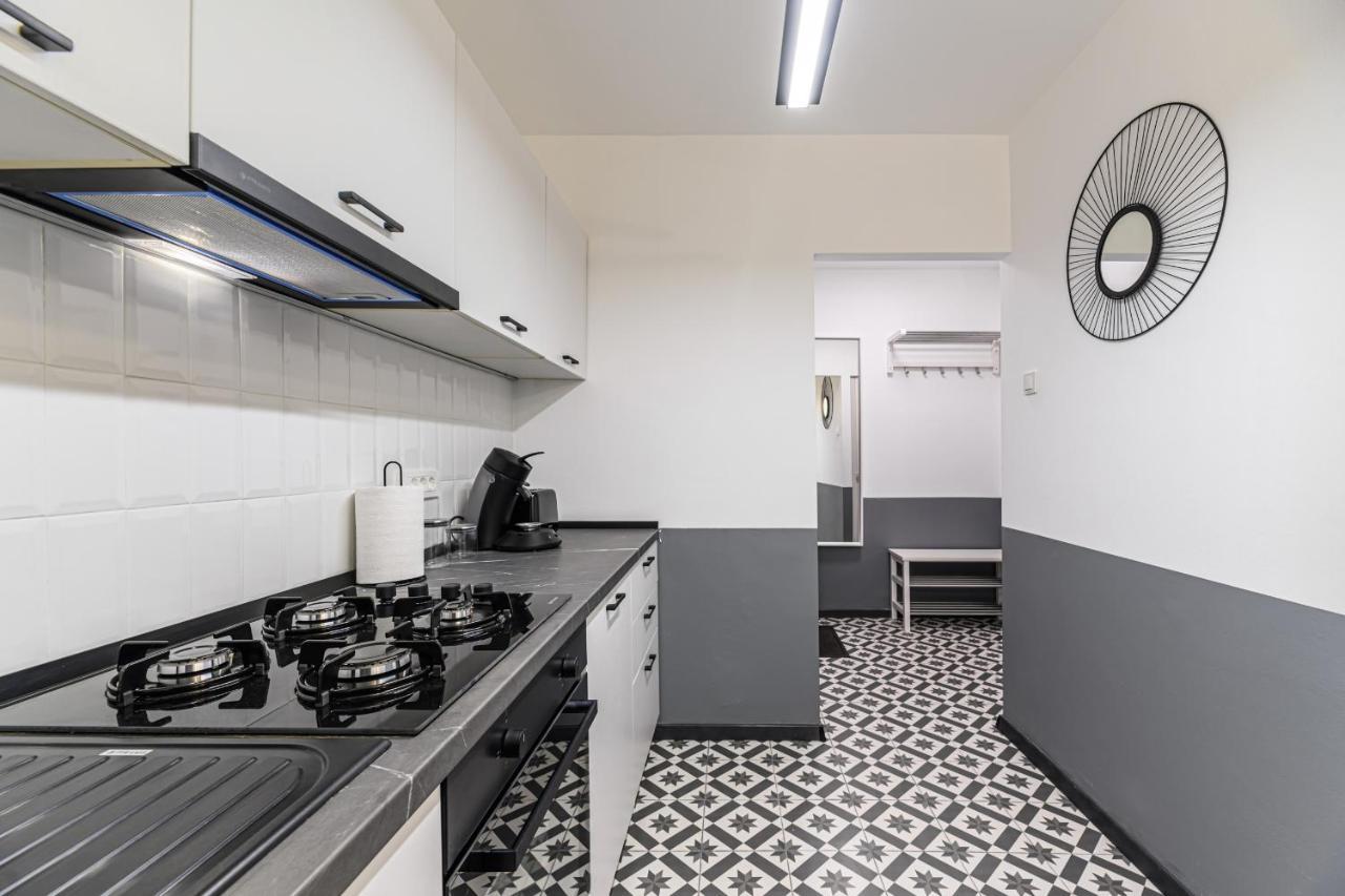 Travelers Hideout - Central Apartment Brašov Exteriér fotografie